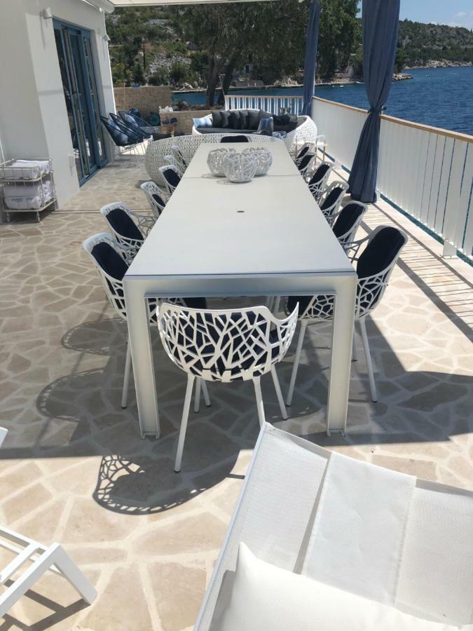 Villa Beline Direct Aan Zee, Verwarmd Zwembad En Sauna Tribanj-Kruscica Zewnętrze zdjęcie